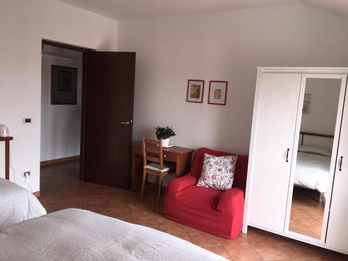 רוביני Rooms And Apartments Robert מראה חיצוני תמונה