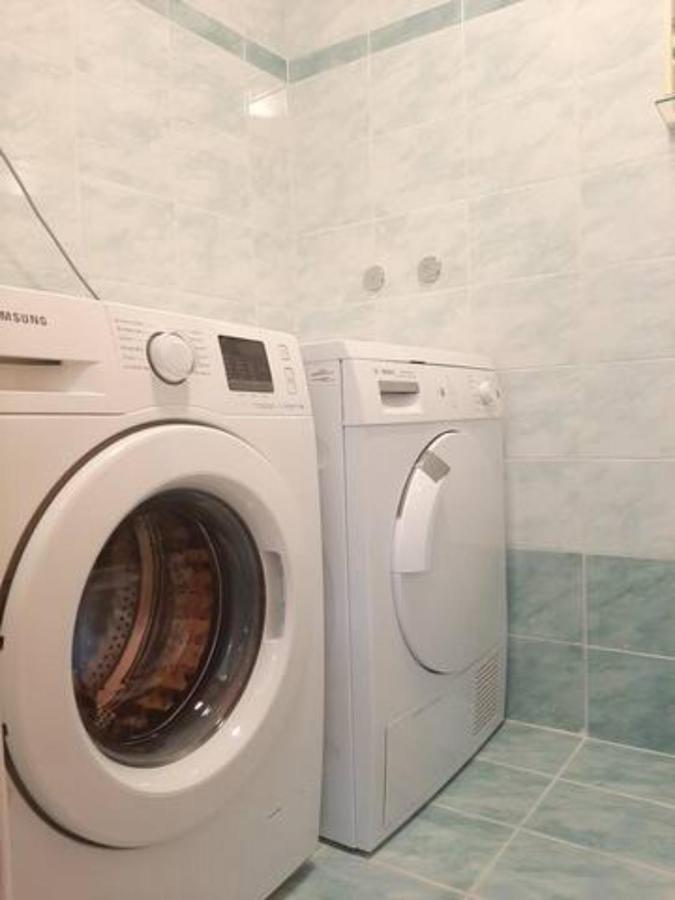 רוביני Rooms And Apartments Robert מראה חיצוני תמונה