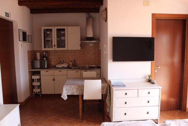 רוביני Rooms And Apartments Robert מראה חיצוני תמונה